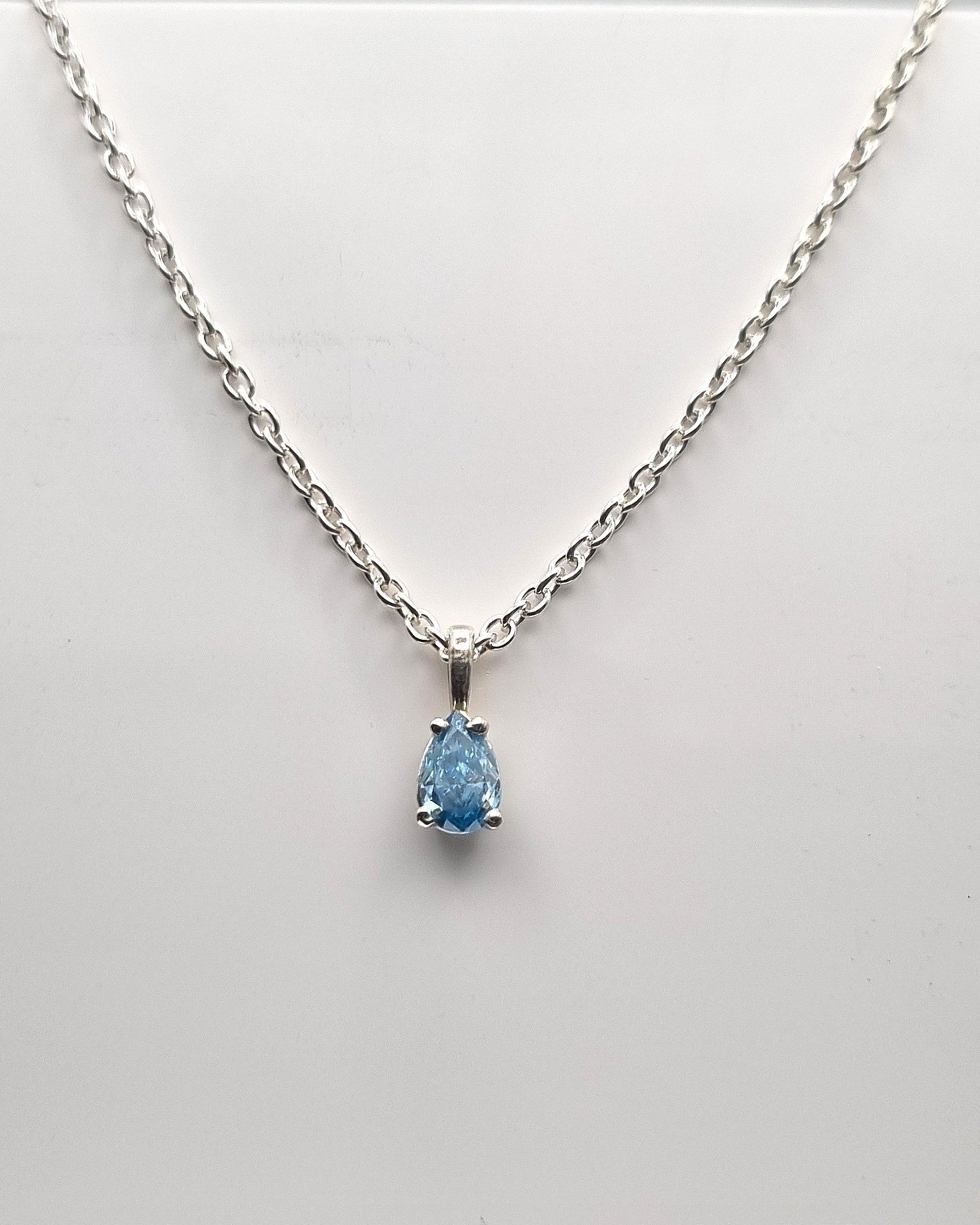Blue solitaire pear lab-grown diamond - silver necklace